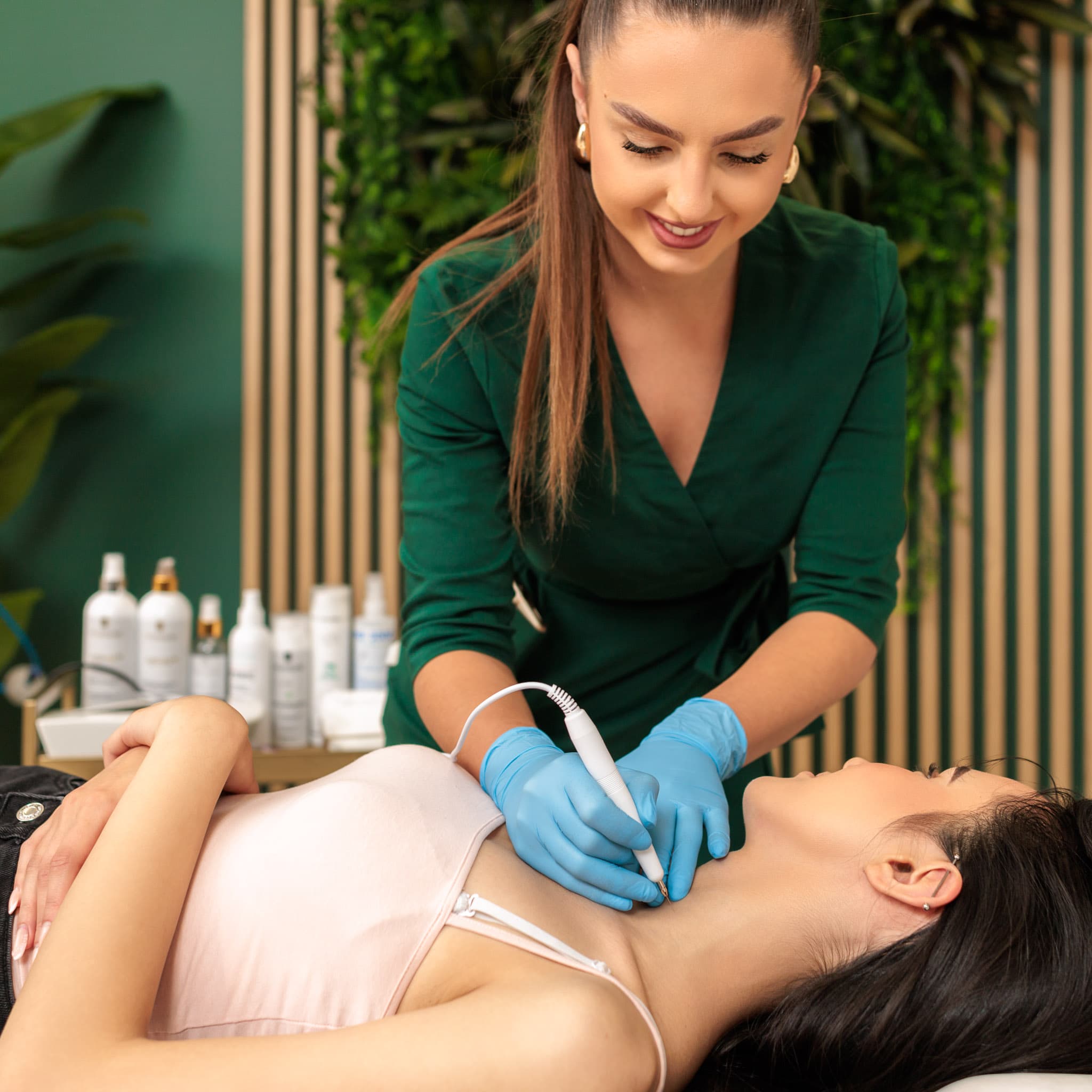 Zabiegi na twarz w salonie piękności health & beauty w krakowie